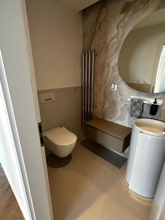 ブラチスラヴァLuxury Penthouse At The Historical Centre With Free Parkingアパートメント エクステリア 写真